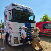 friends-fest-2026-ford-trucks-18