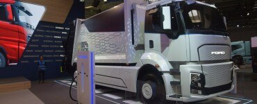 Ford Trucks představuje 100% elektrický nákladní vůz.